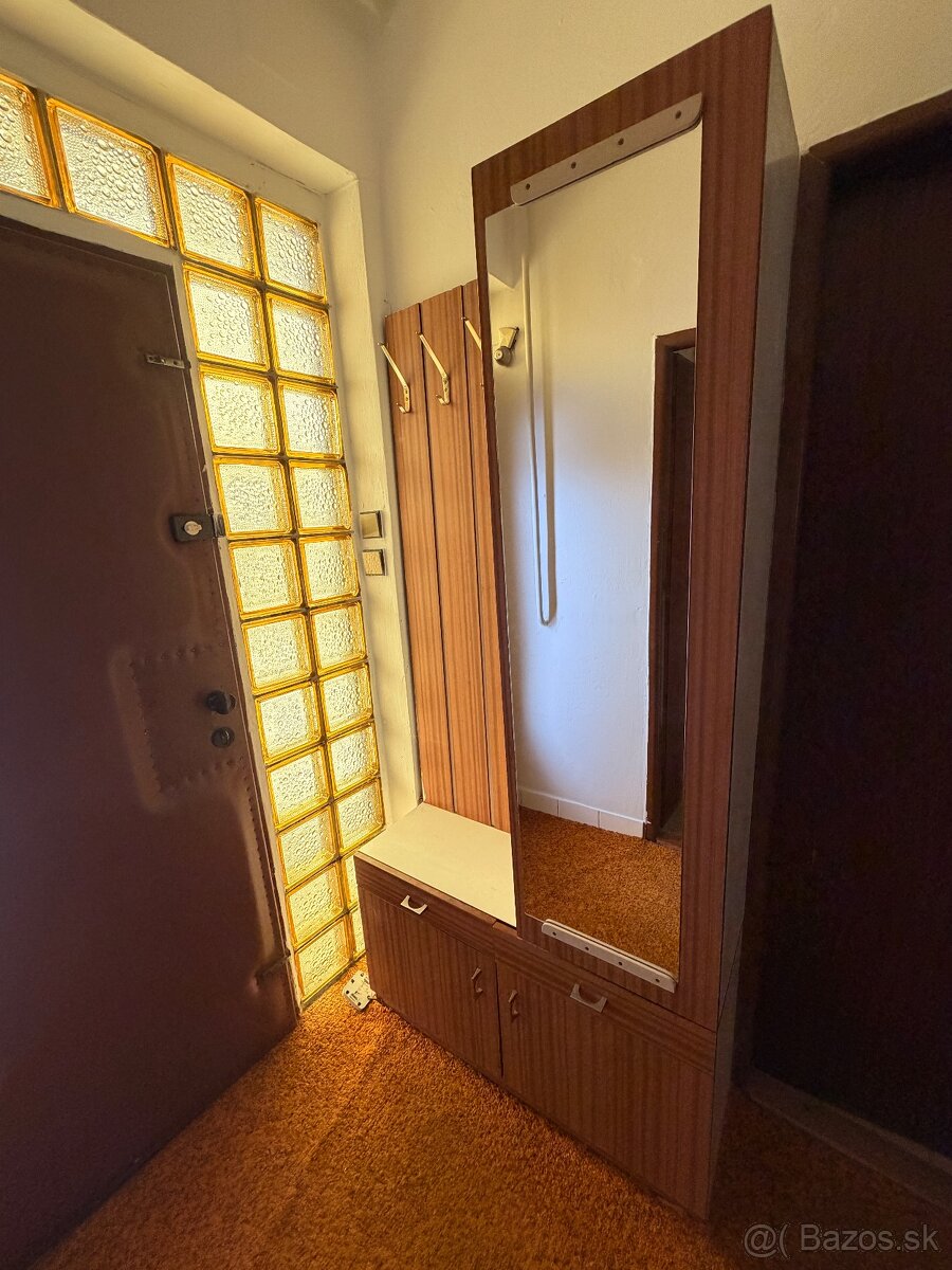 Predsieňová zostava - 2