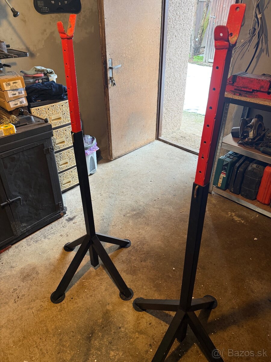 Stojany na činky - 2