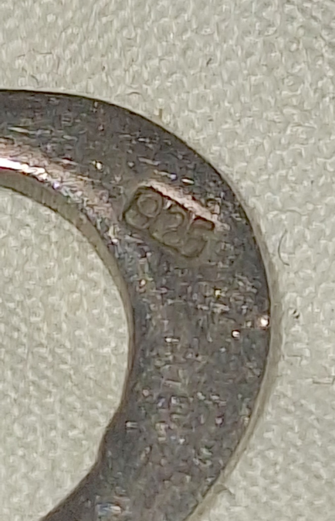 STRIEBORNÝ NÁHRDELNÍK - 2