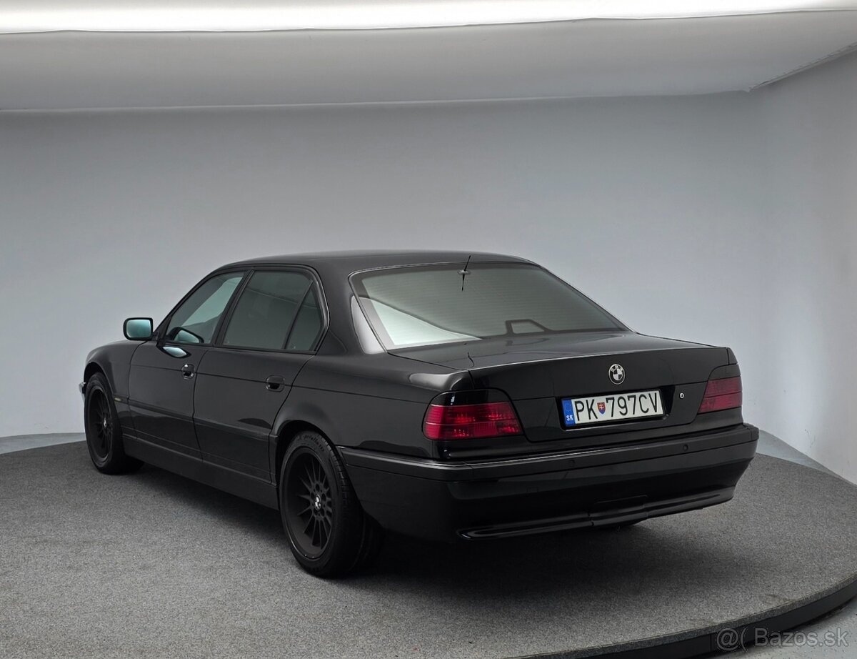 Predám BMW E38 740iL facelift - 2