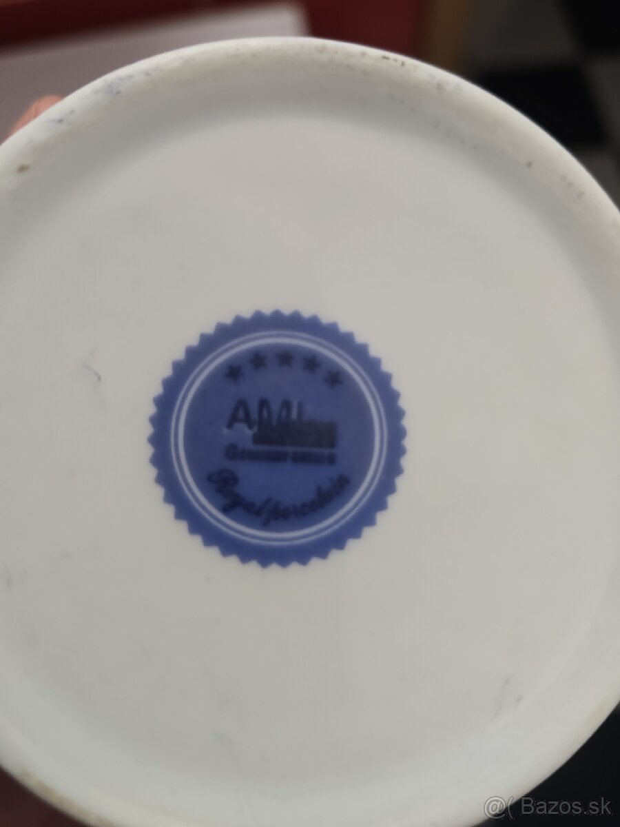 Porcelánová šálka - 2