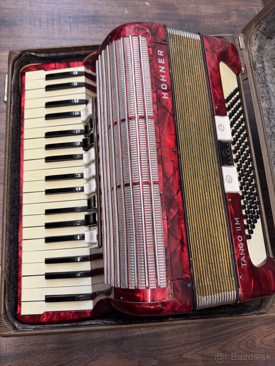 HOHNER Tango II M - 2