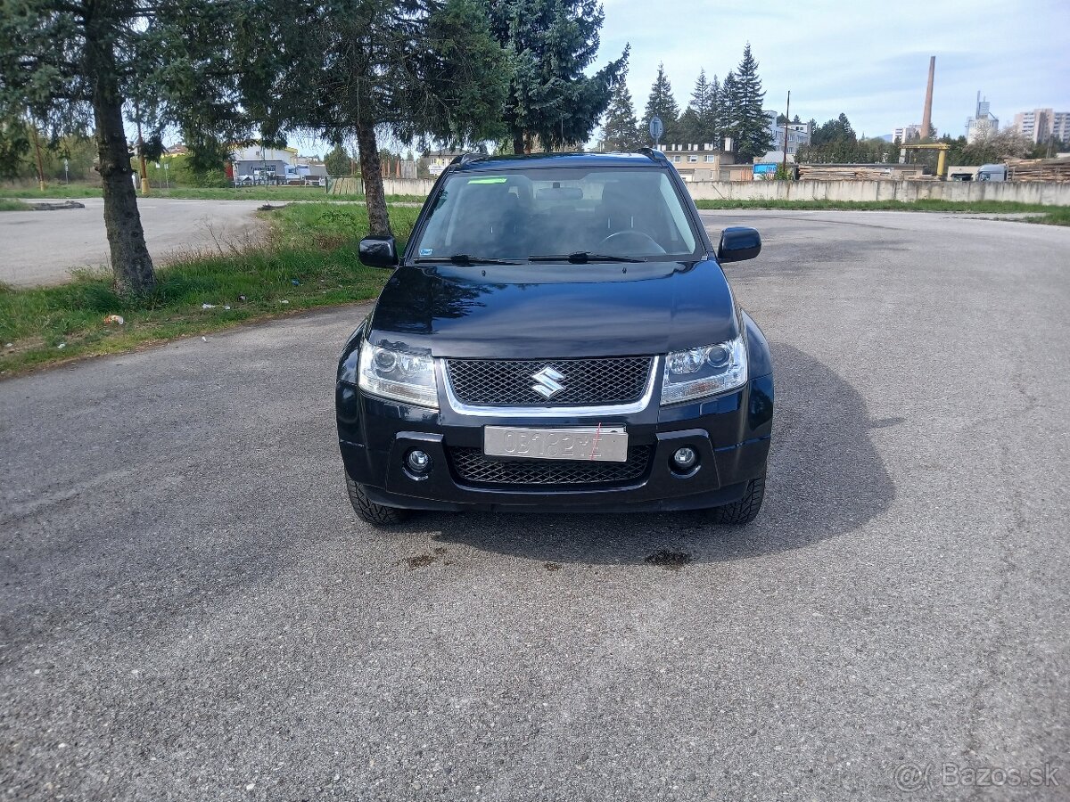 Suzuki Grand Vitars - 2