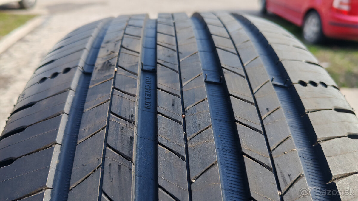 Letné pneu 225/45 R19 --- MICHELIN - 2