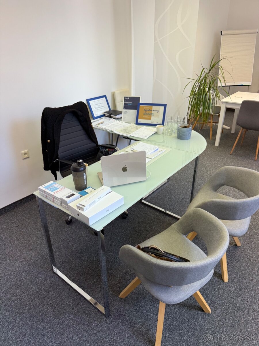 Pracovný sklenený stôl – 70 € - 2