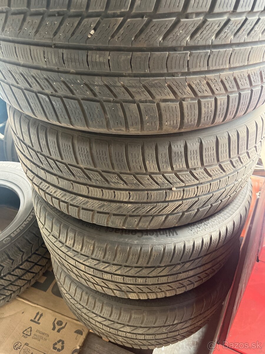 235/45 R18 - 2