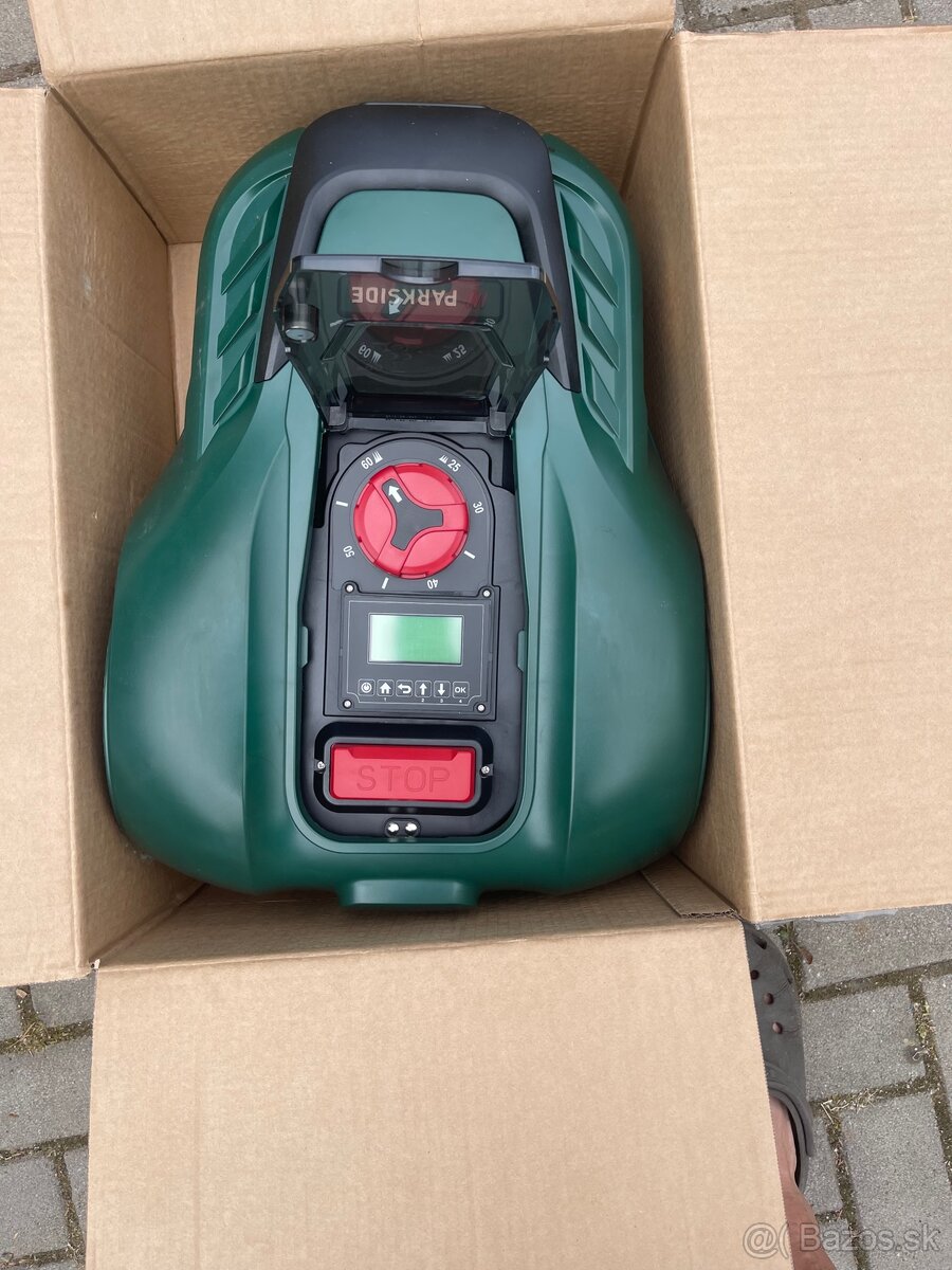 nova roboticka kosacka Parkside PAMRS 1000 A1 Smart - 2