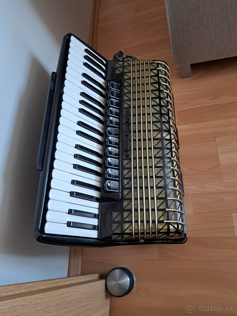 Akordeon Hohner - 2