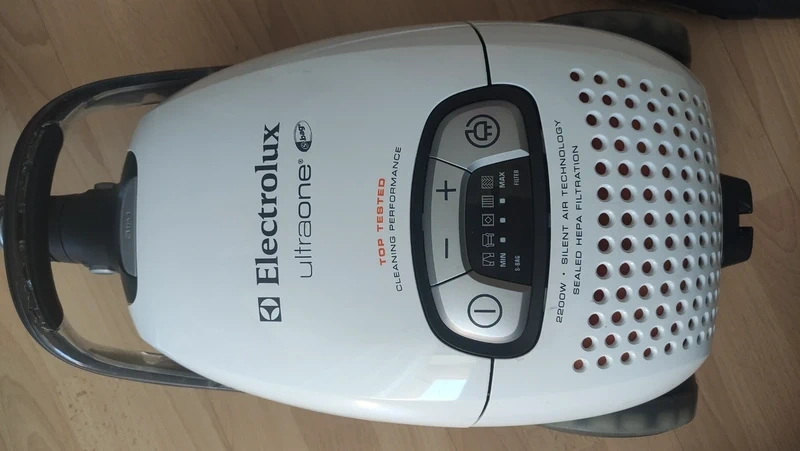 Vysávač Electrolux Ultraone - 2
