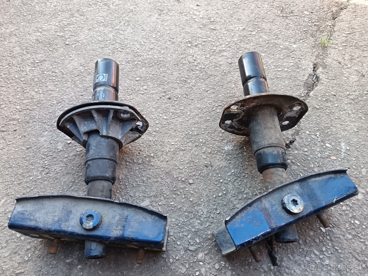 Predám predné držiaky výstuhy pre BMW E36 - 2