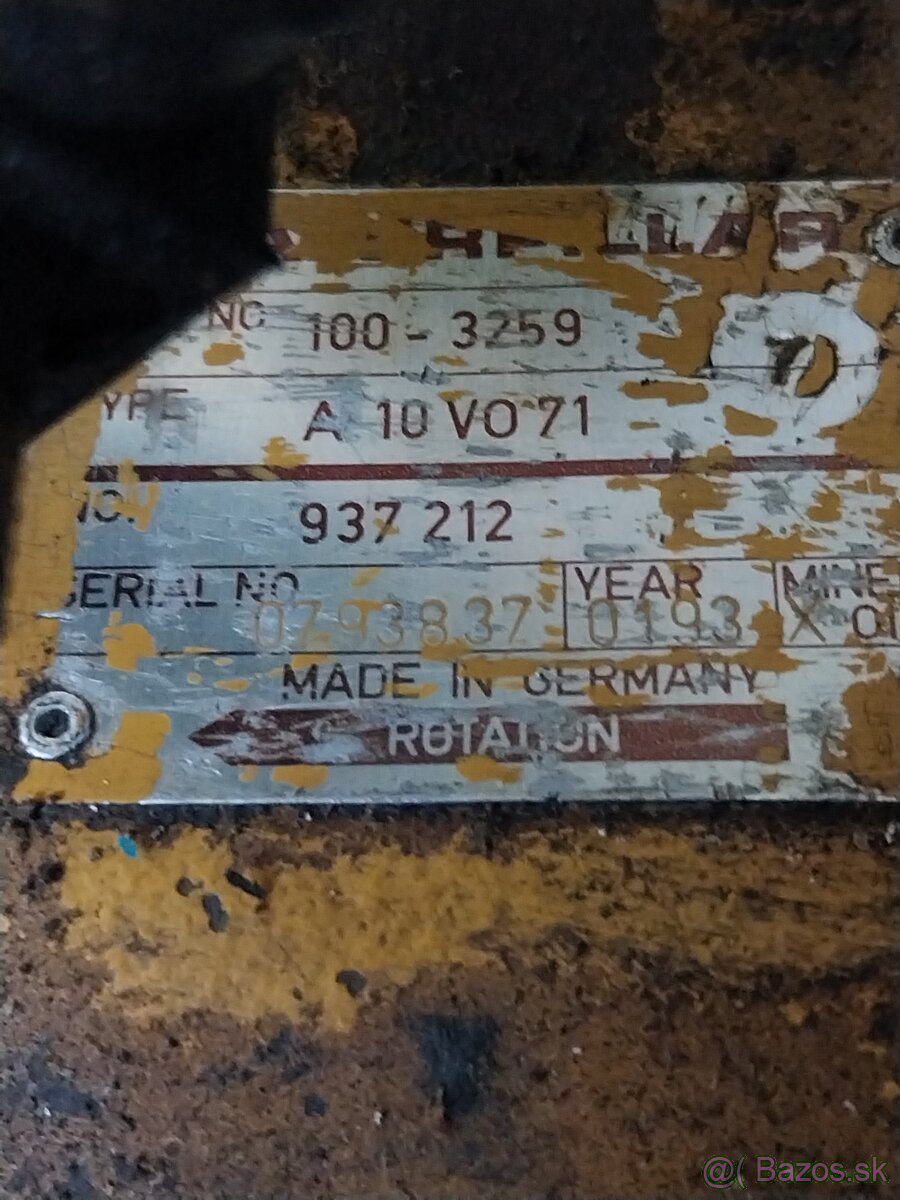 Predam hydraulicke cerpadlo. - 2
