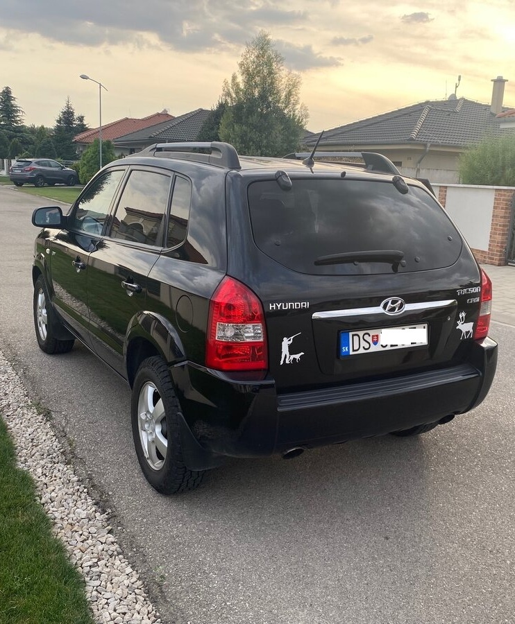 Hyundai Tucson 2,O CRDI 4x4 - 2