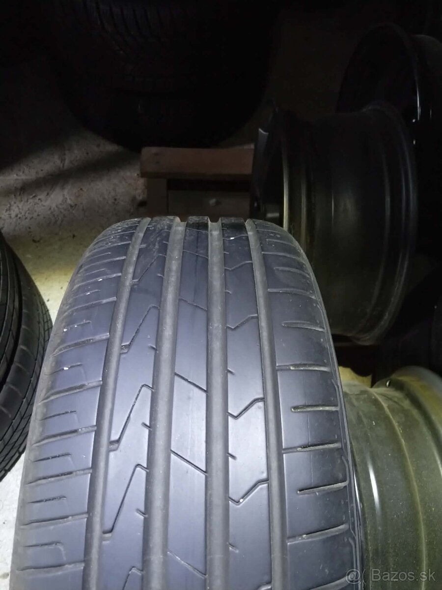 215/45 R 18 letné HANKOOK. - 2