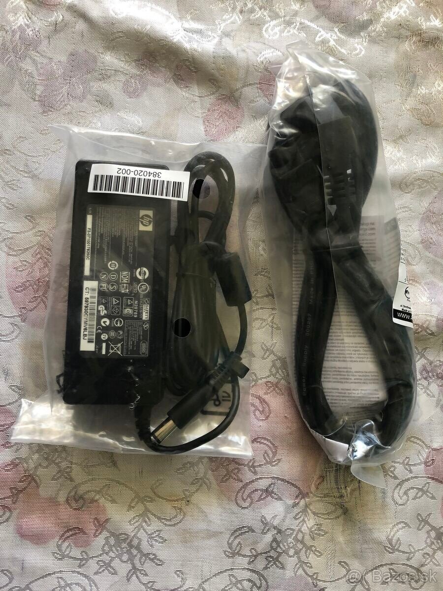 Nabíjačka na notebook originál HP 19V 4,74A / hrubá čierna. - 2