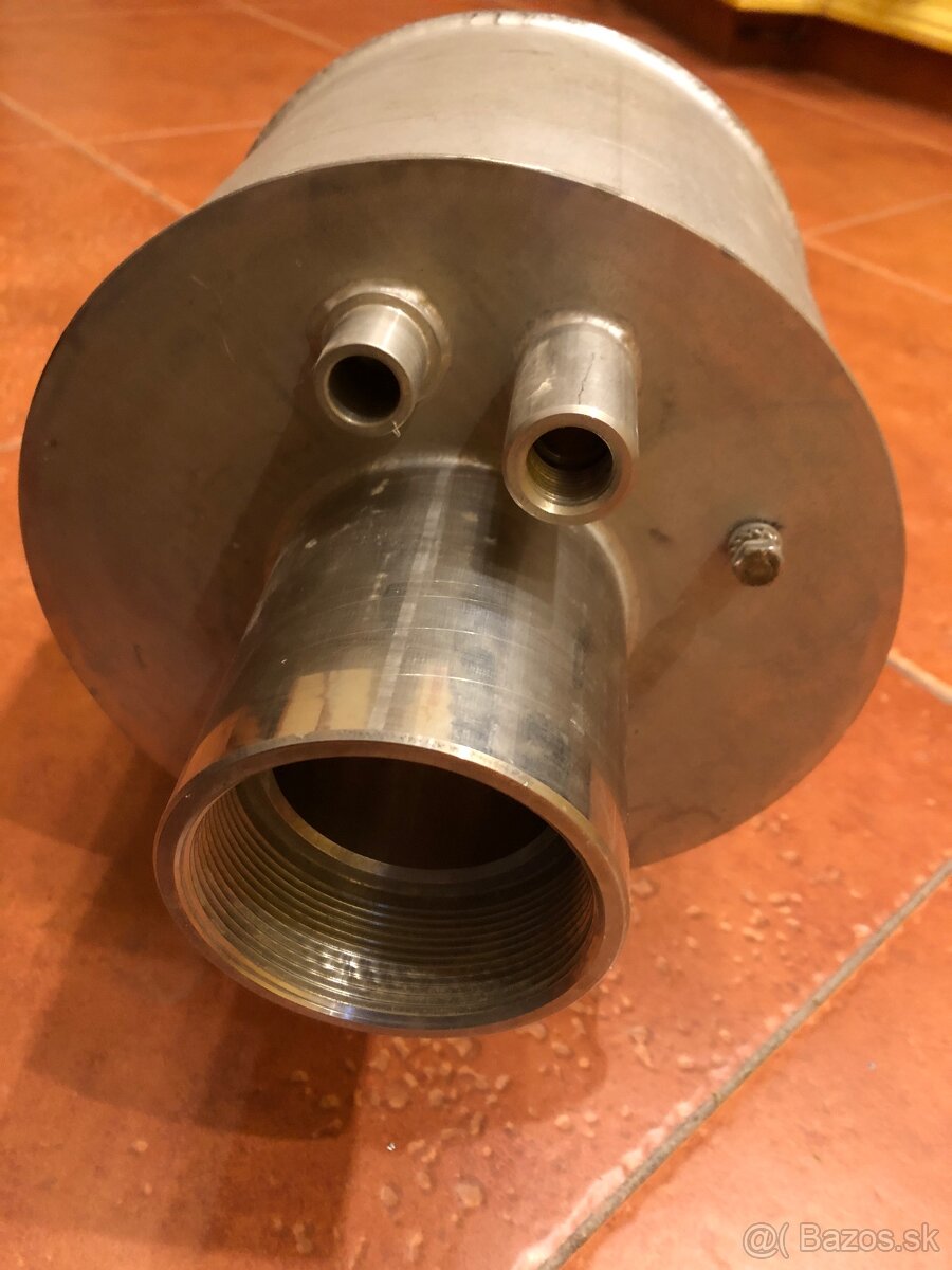 Predmontážna nerez príruba protiprúd Taifun Duo Hugo Lahme - 2