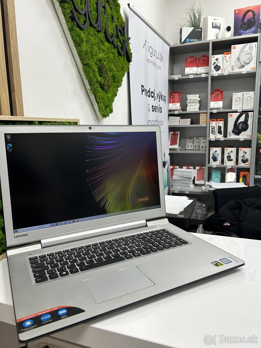 Lenovo IdeaPad 700-17ISK - 2