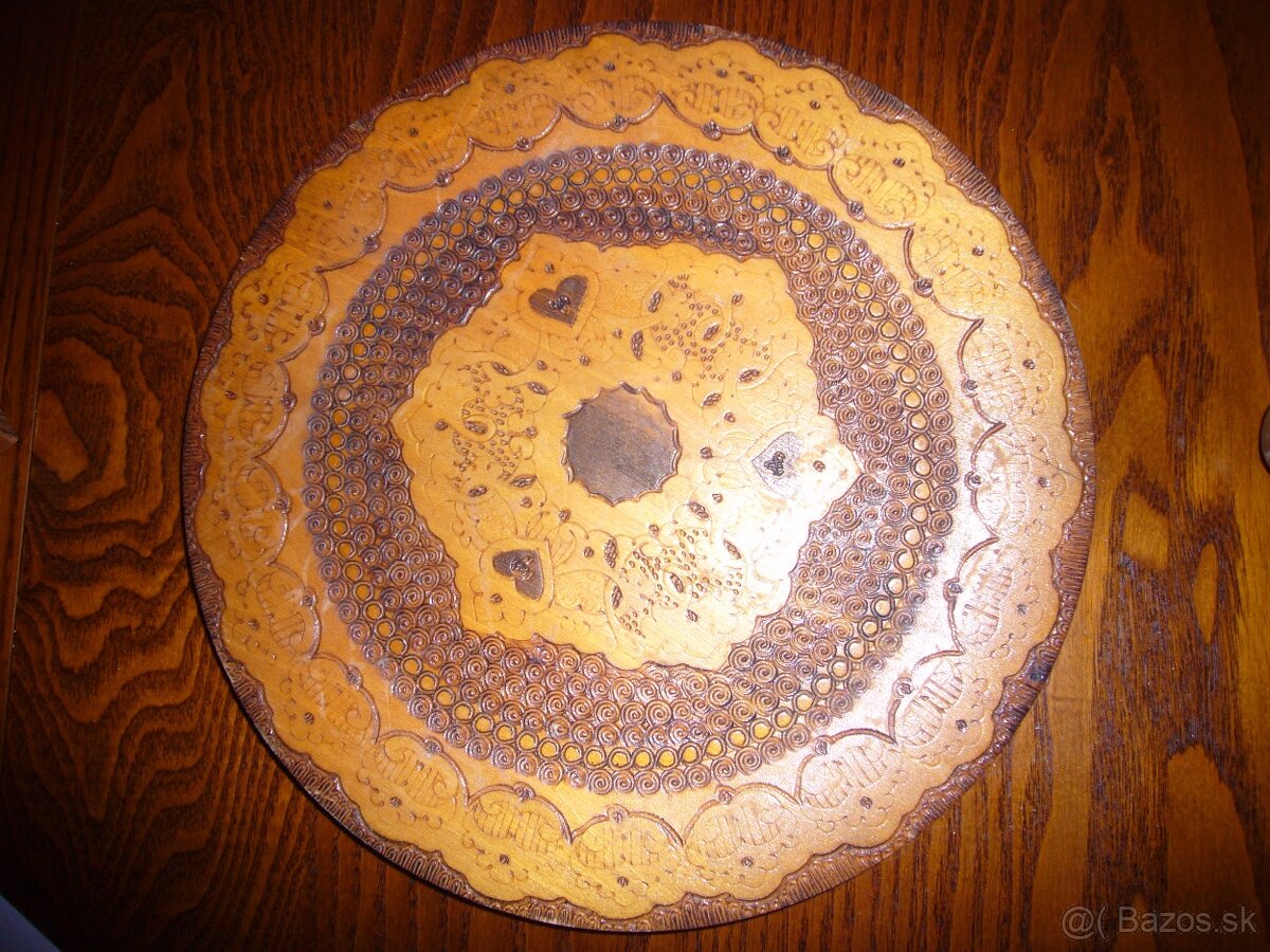 taniere na stenu - 2