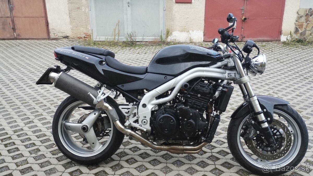 Triumph Speed Triple 955i - 2