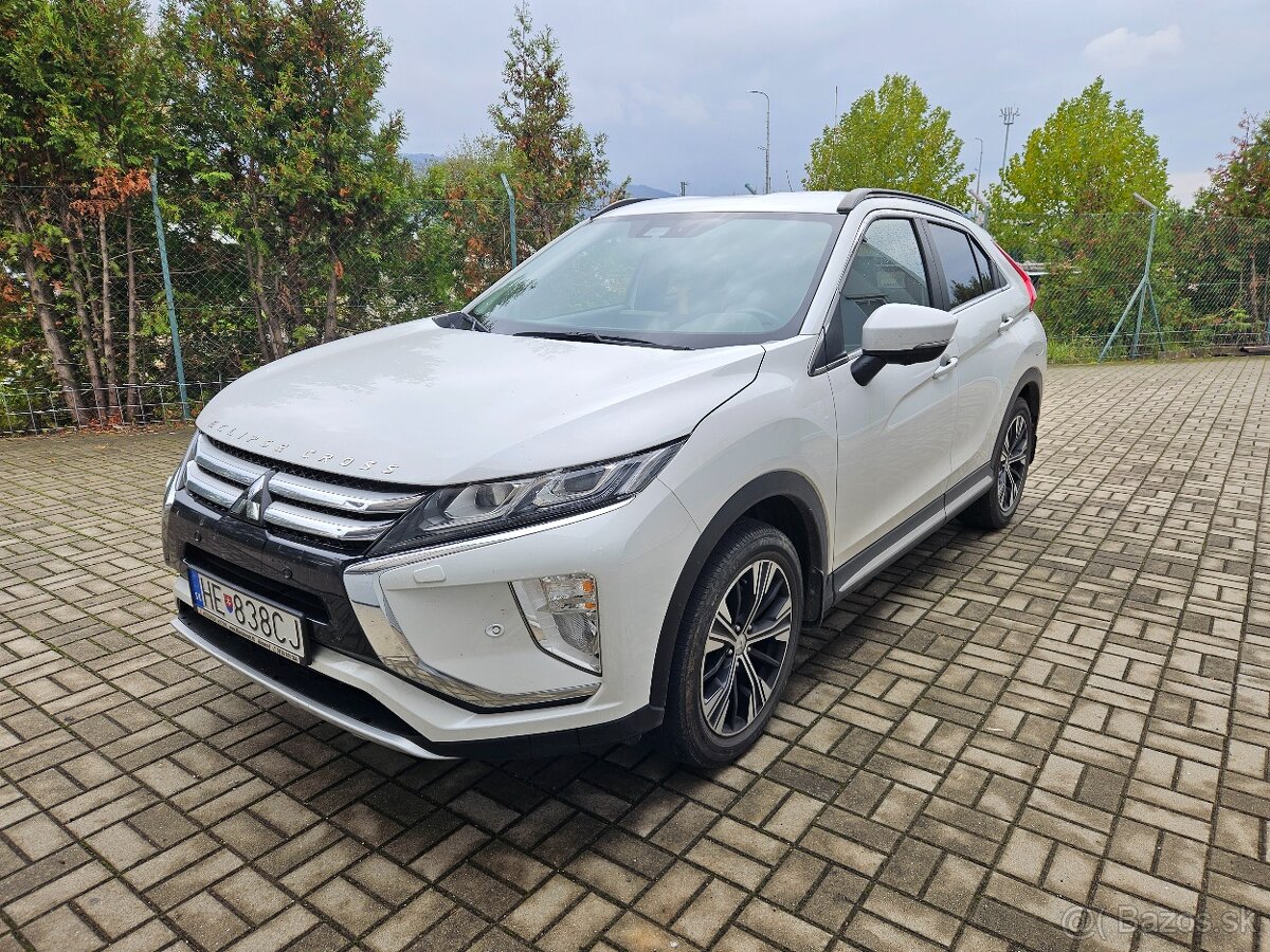 Predám Mitsubishi eclipse cross,intense,4x4,automat,40 235km - 2