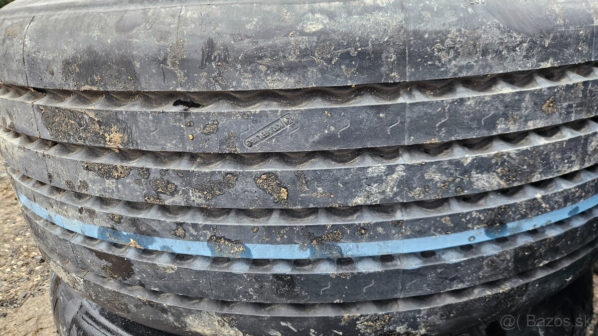 Pneumatiky 385/55 r19.5 - 2