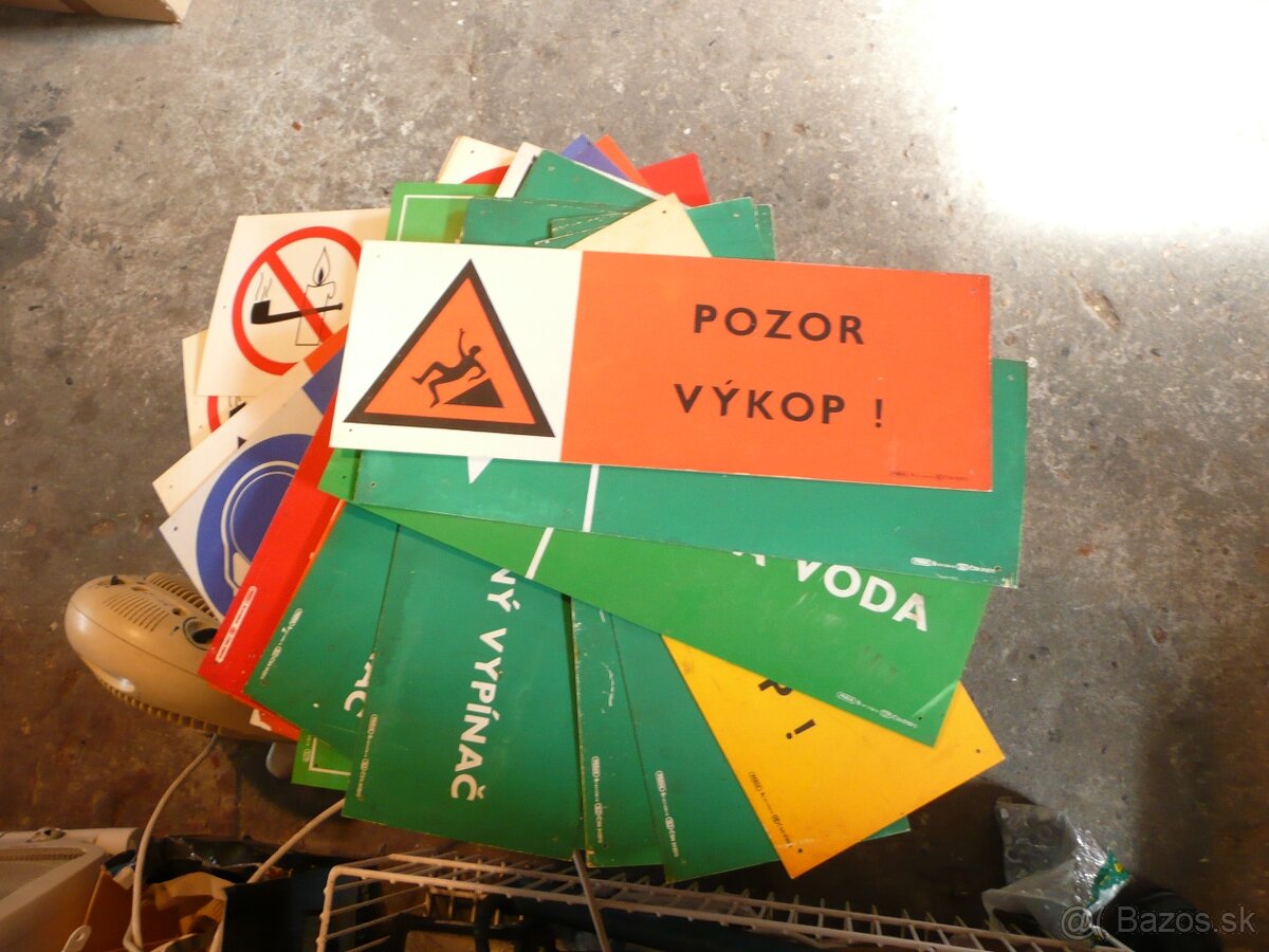 Držiaky rýn K/J/G, ako nové 8ks - 6e ks.monterky,prešiváky. - 2