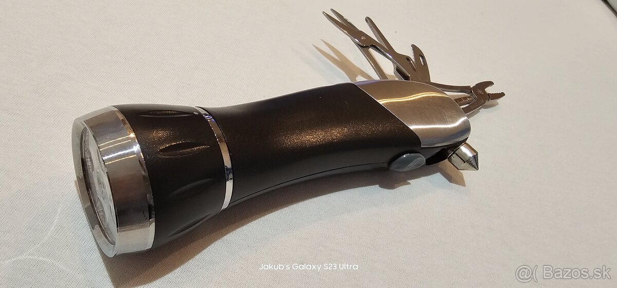 MULTIFUNKČNÁ BATERKA 8V1 BERG - 2