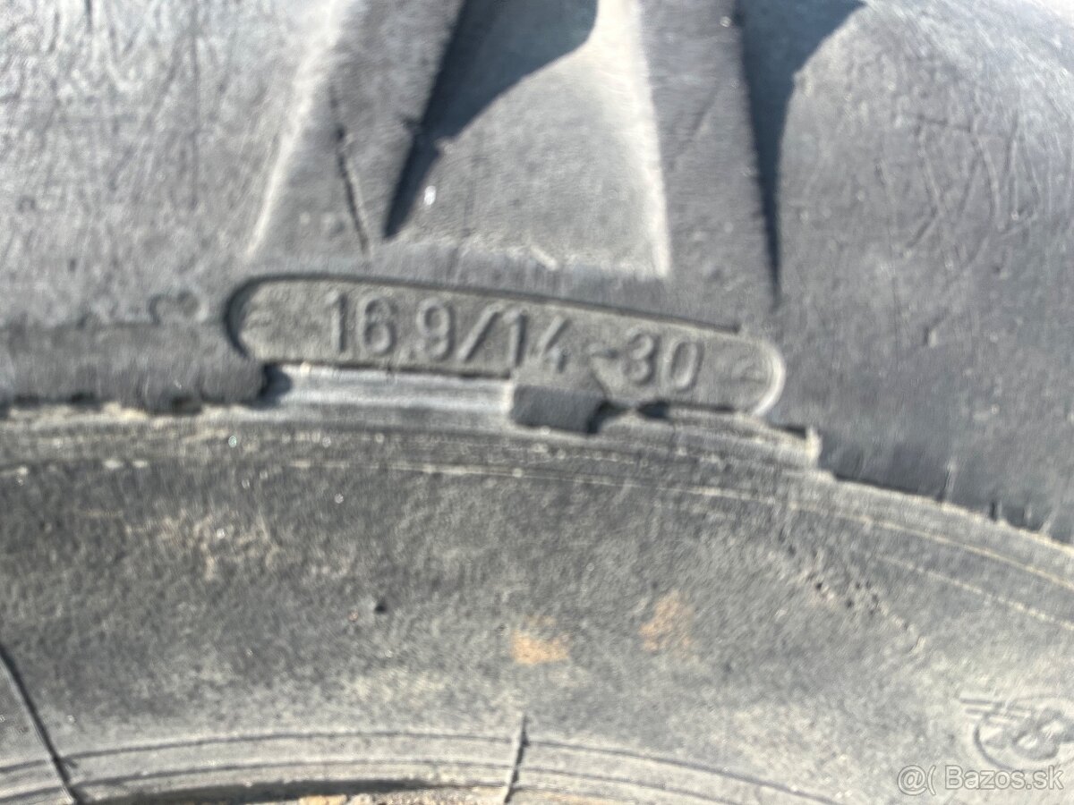 Pneumatiky 16,9/14-30 - 2