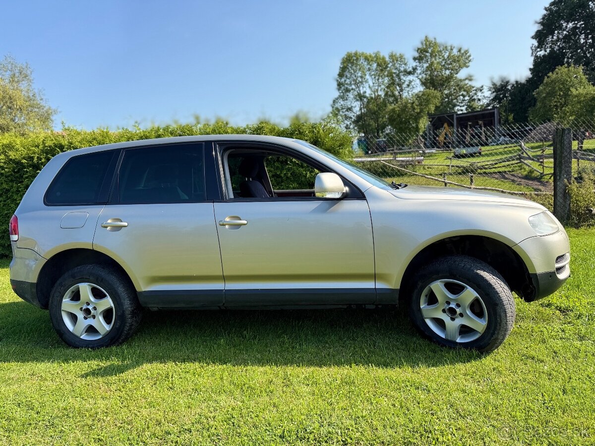 Volkswagen Touareg - 2