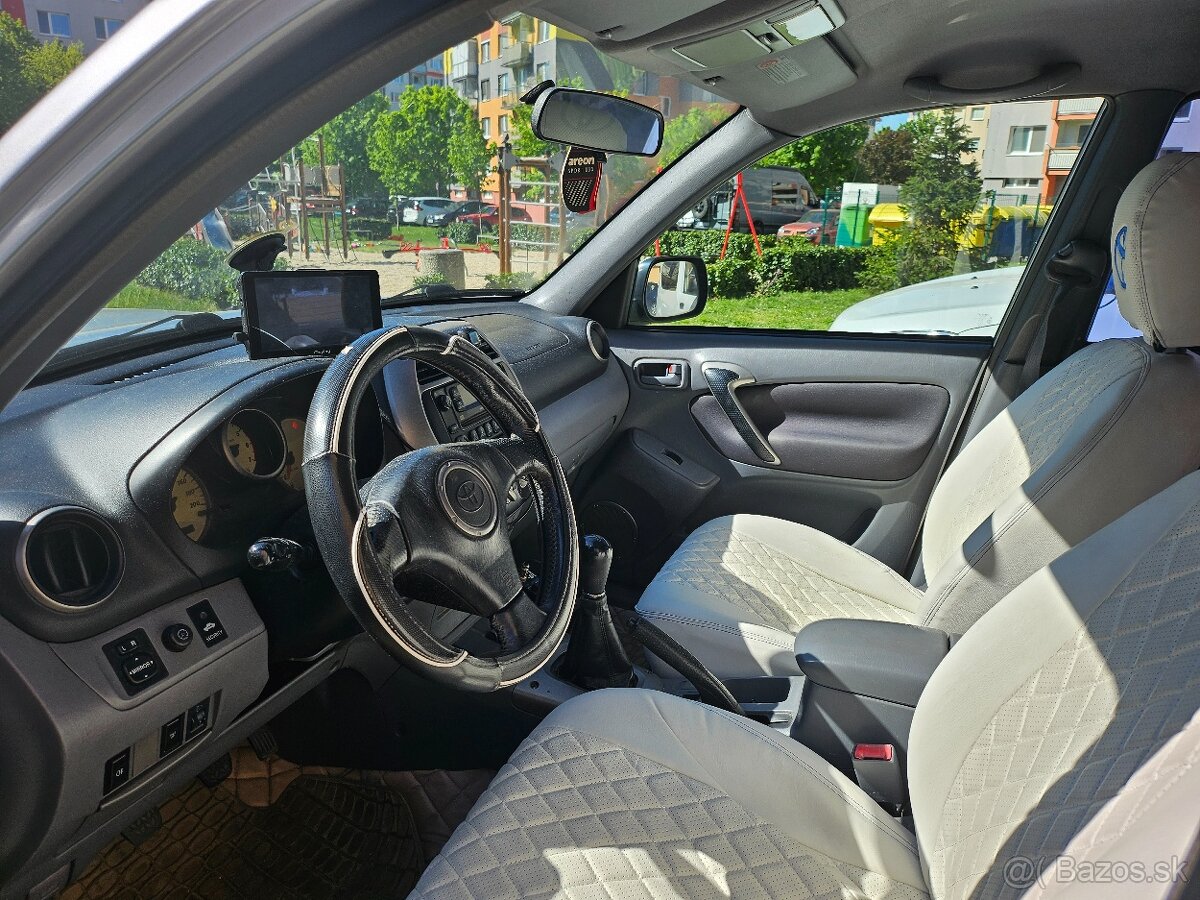 Predam RAV4 - 2
