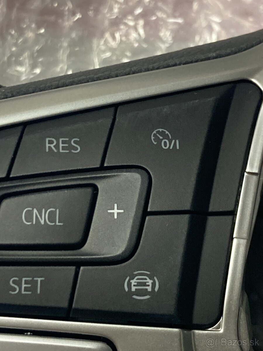 VW GOLF - 2
