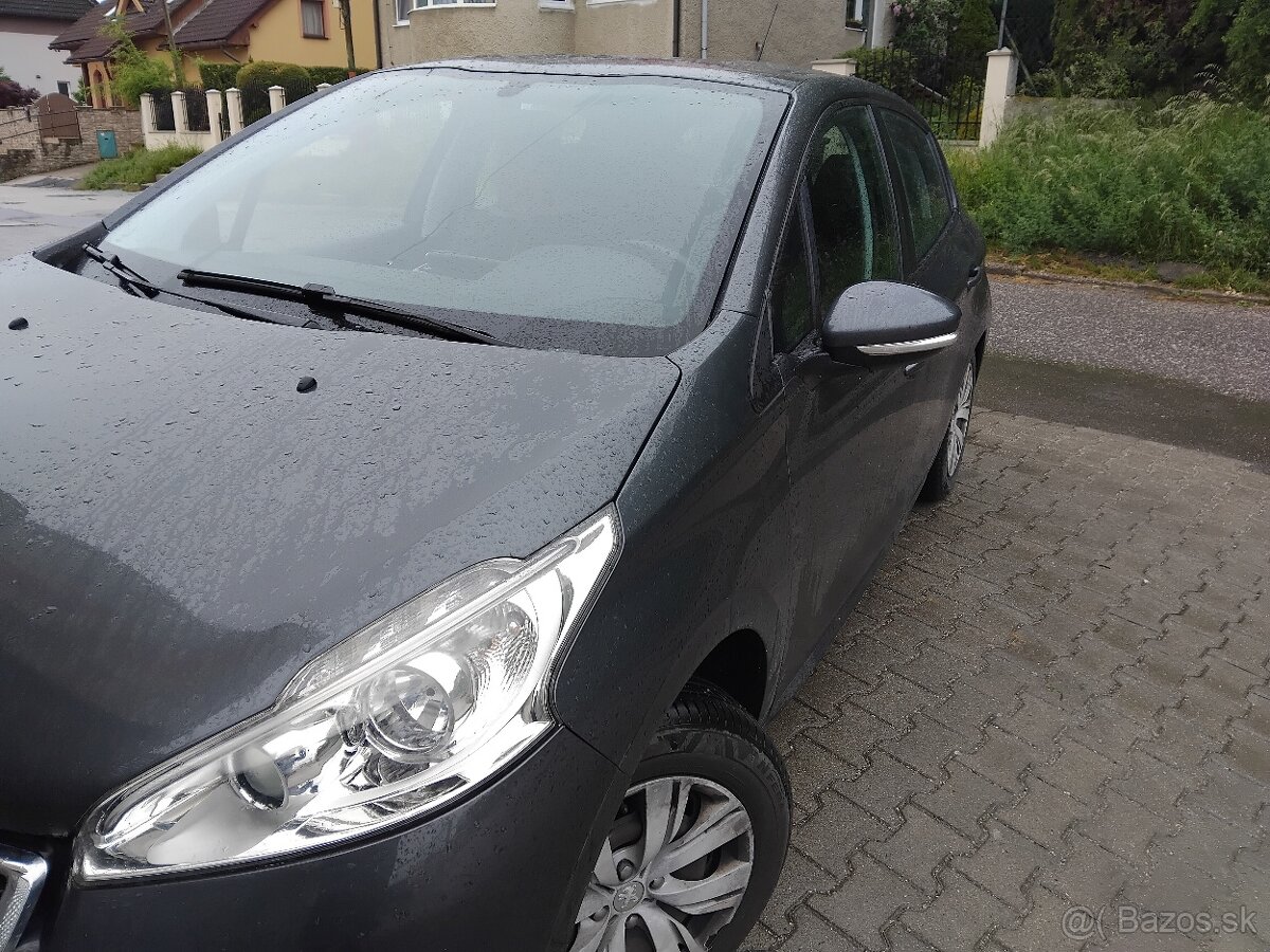 Peugeot 208 - 2