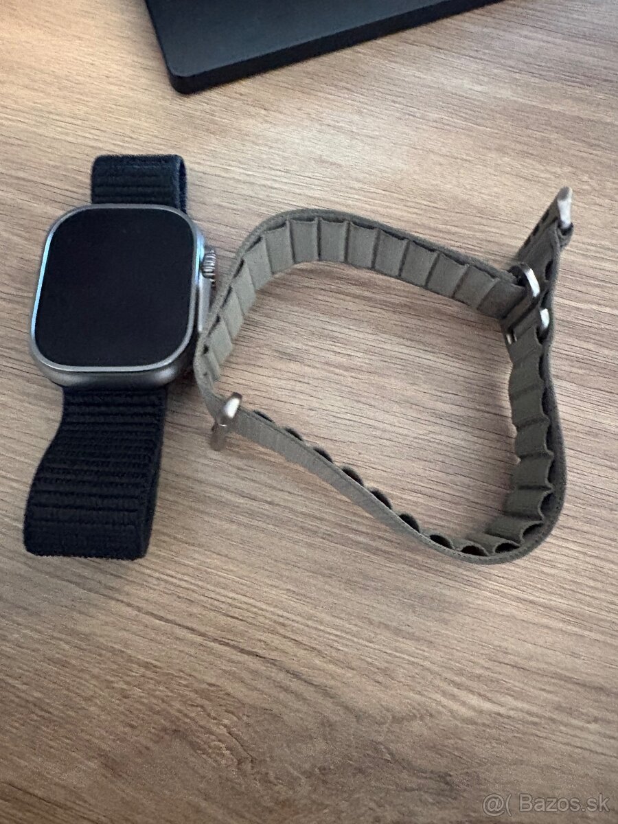 Apple Watch ultra 2 49mm - 2