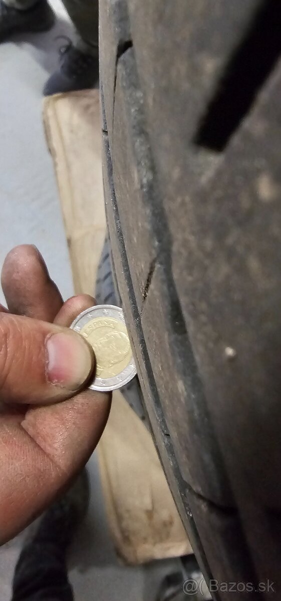 265/50 R19 runflat Hankook - 2