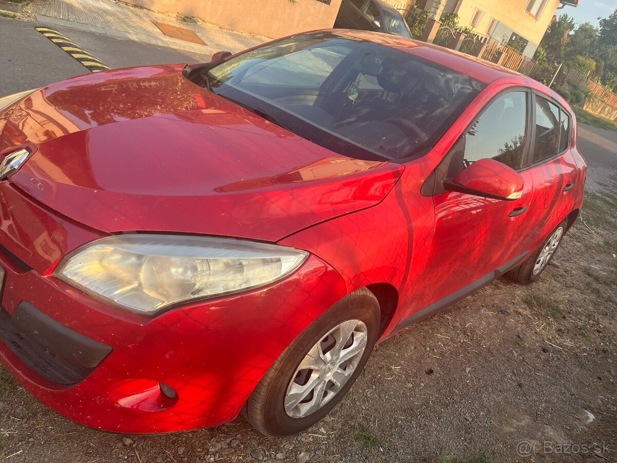 Renault Megane - 2