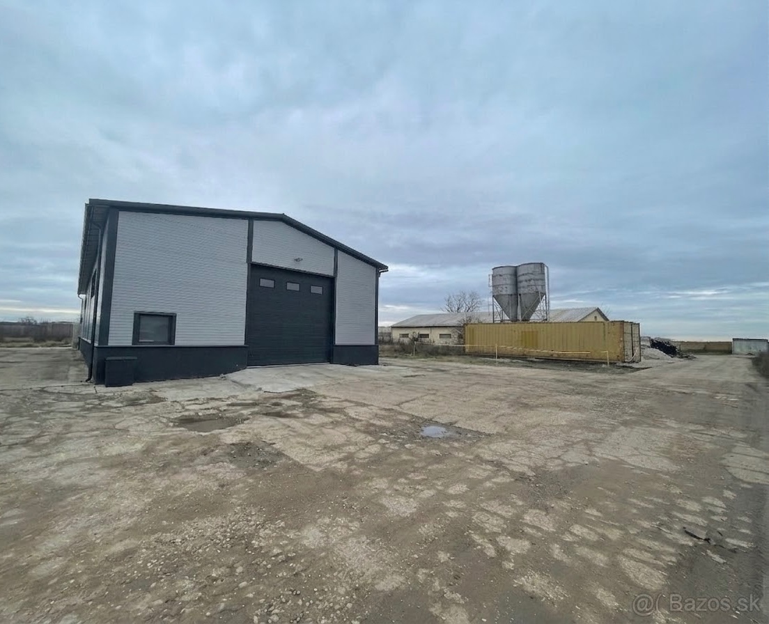 Priemyselný areál 2560m2 - 2