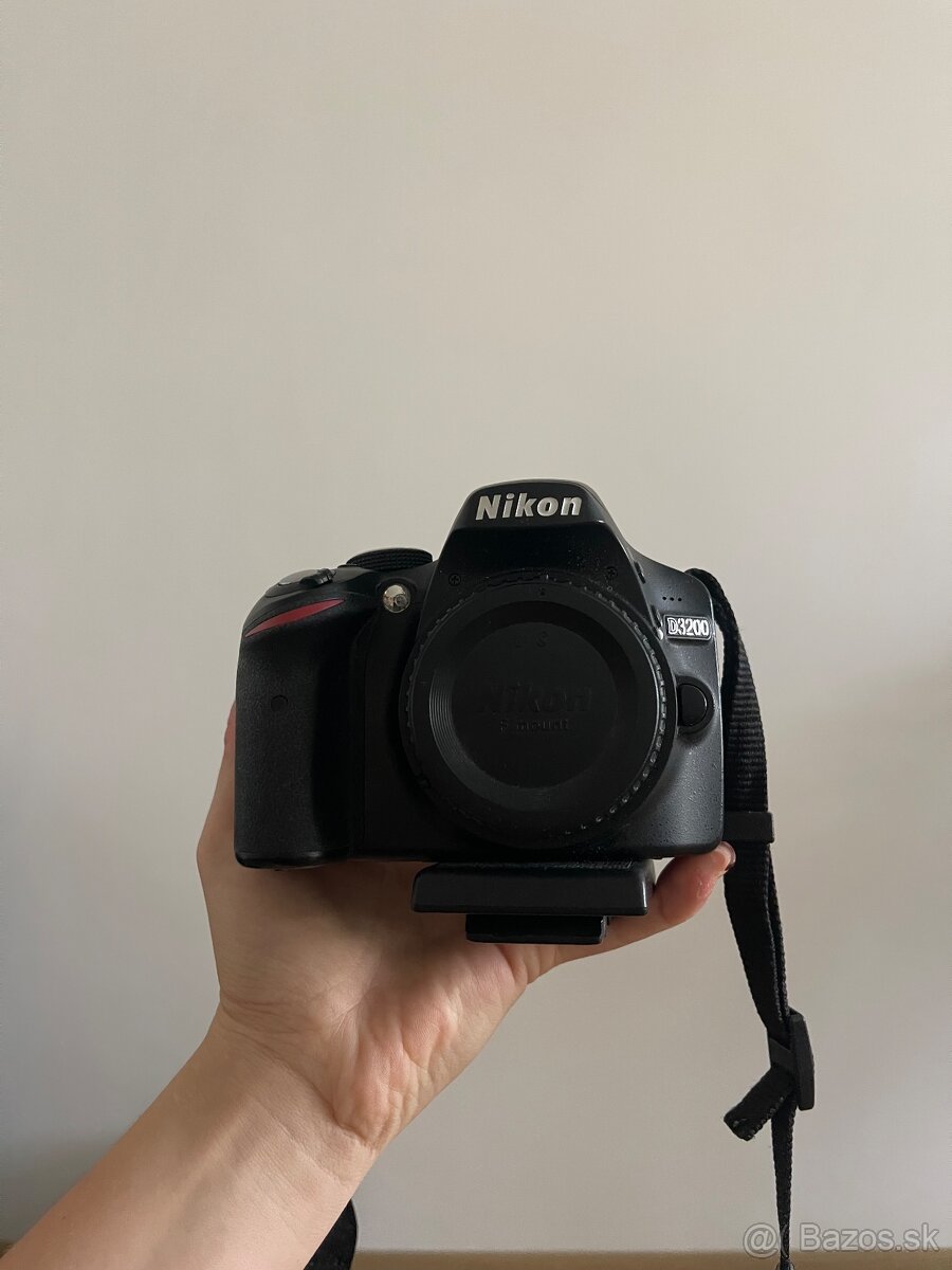 NIKON D3200 - 2