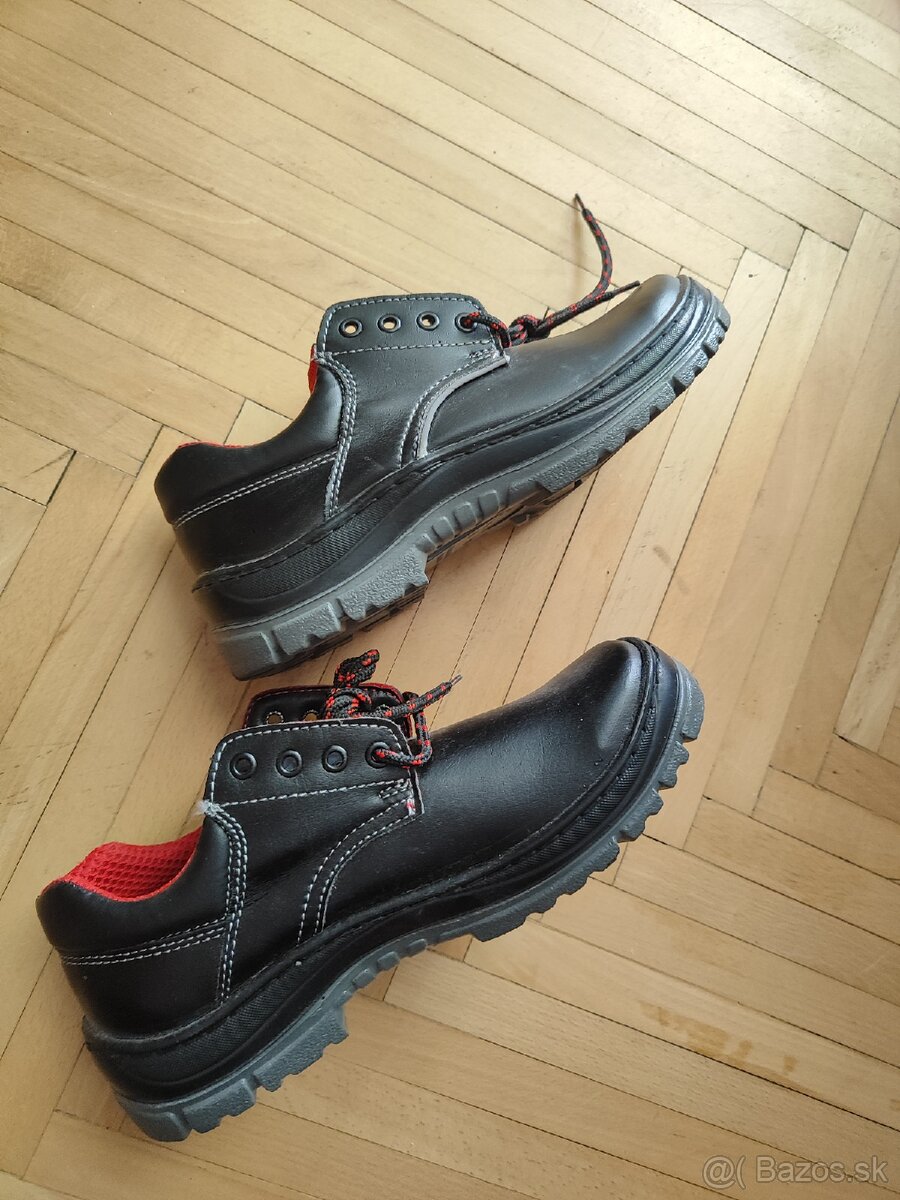 Pracovné poltopanky - 2