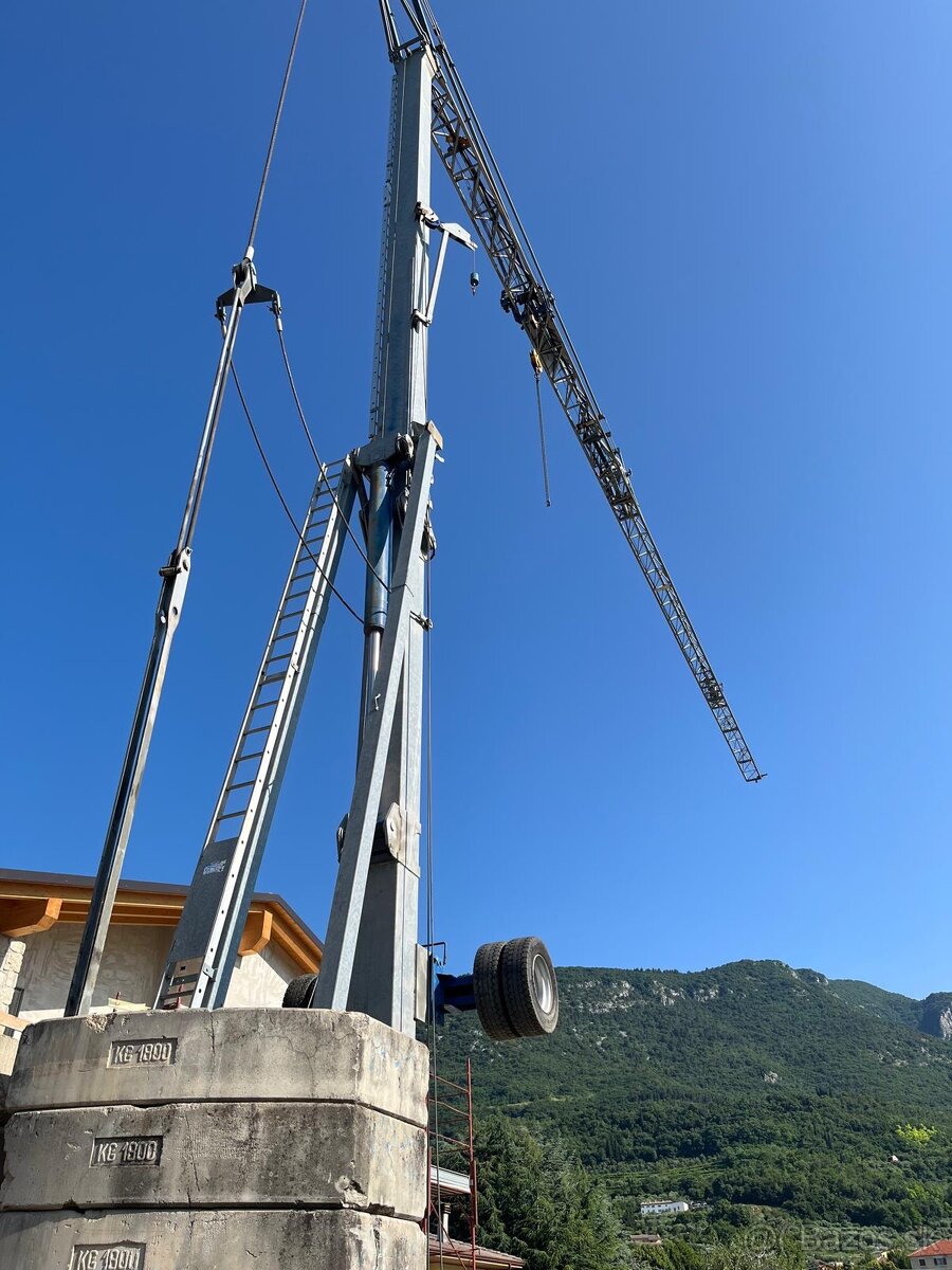 Predám samo Skládací stavebný Žeriav rameno 35 m,Nosnosť 4T - 2