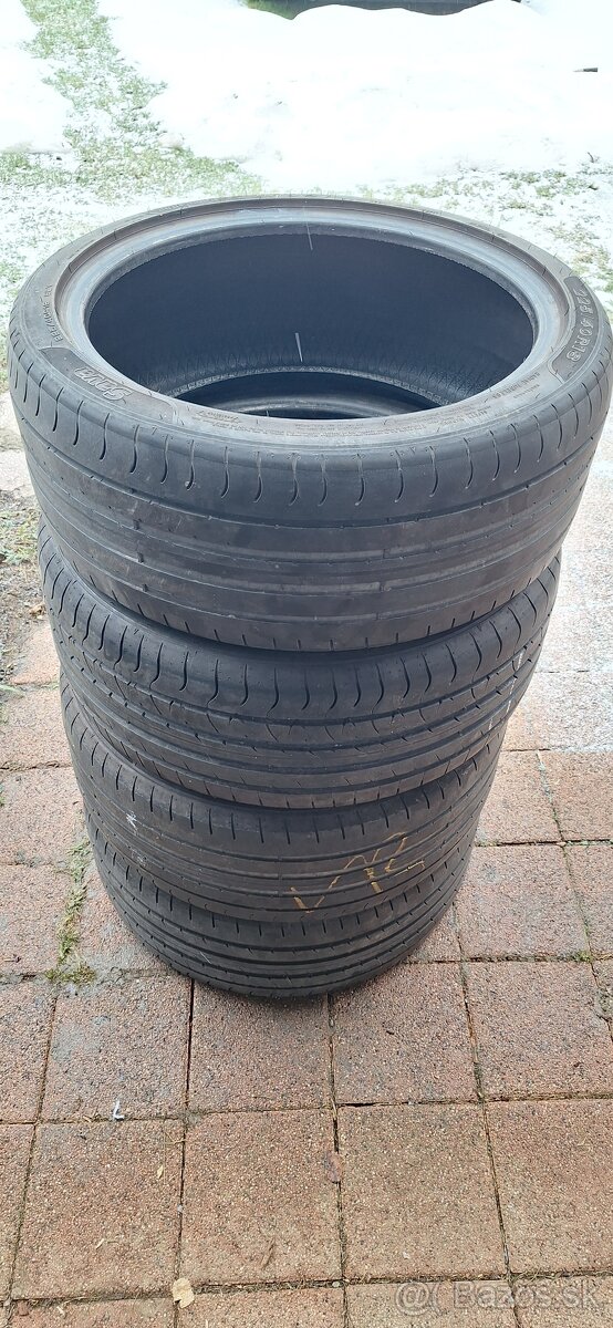225/40 R18 letne - 2