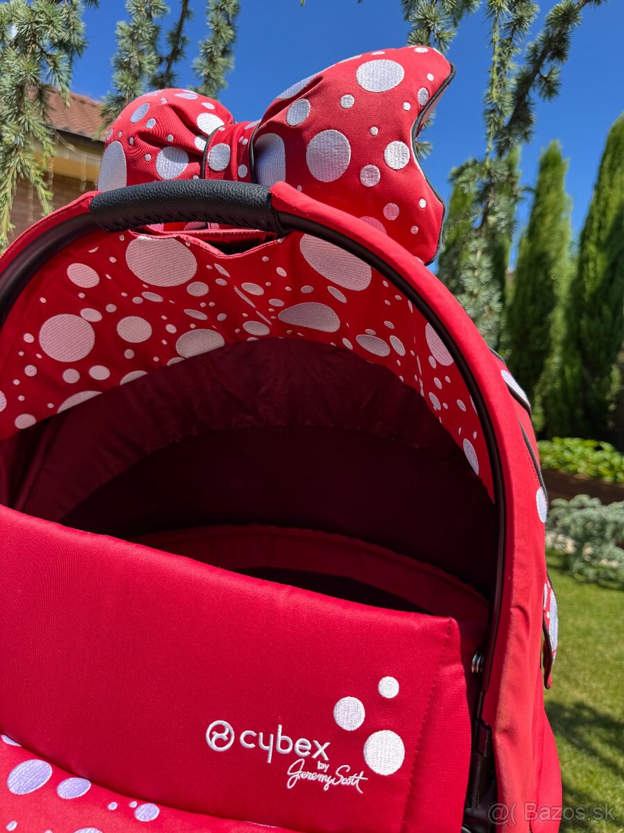 Vanicka a vajicko by Jeremy Scott - 2