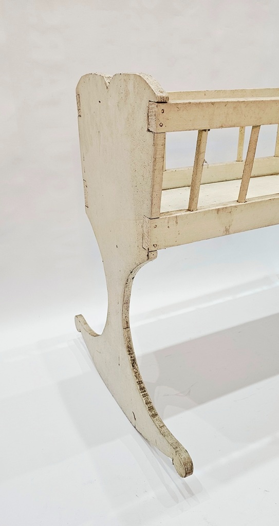 drevená kolíska pre bábiky - 2