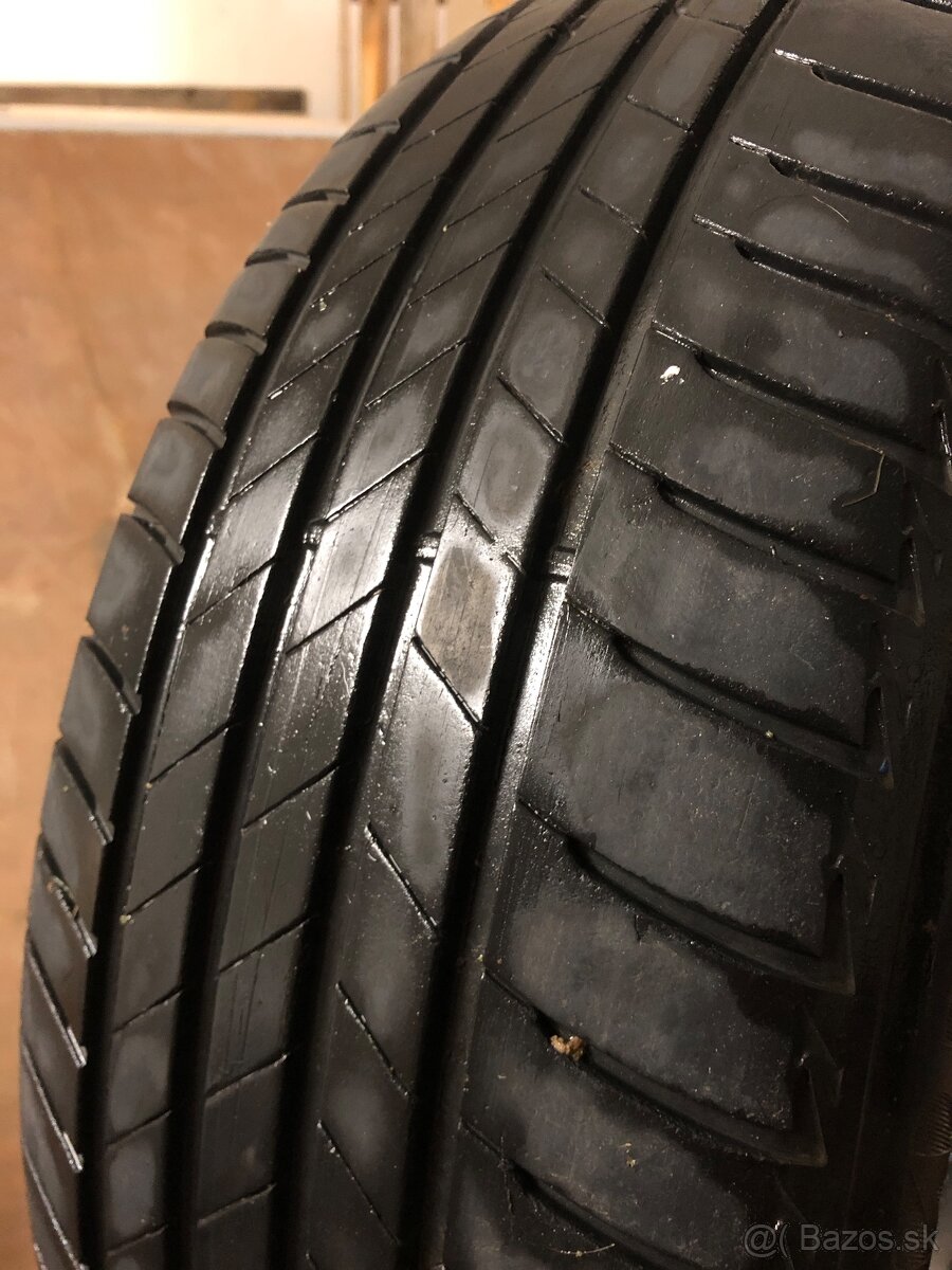 Bridgestone Turanza T005 215/60 R17 - 2