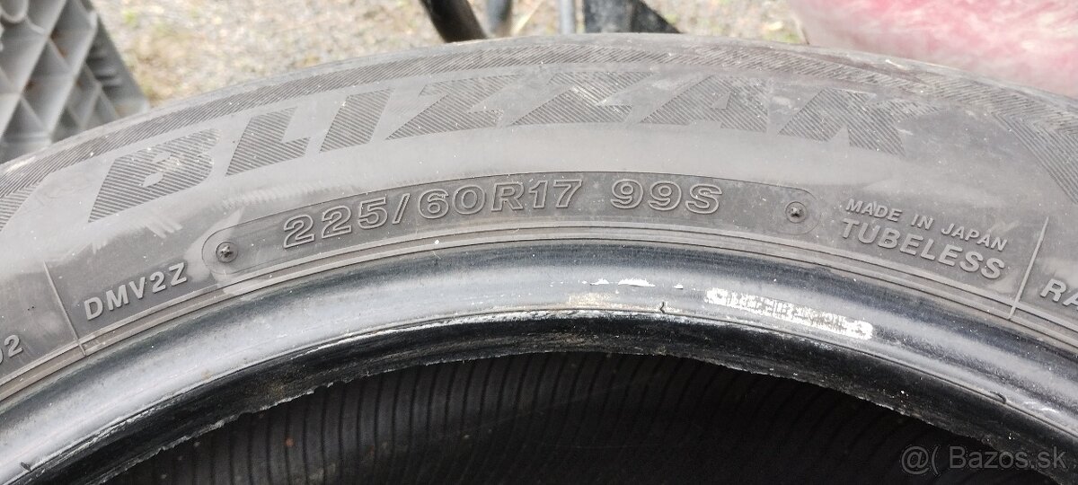 Predám zimné pneumatiky 225/60 R17 - 2
