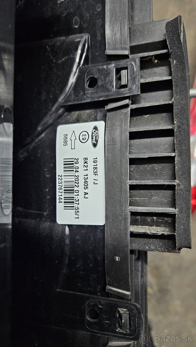 Zadné svetlá FORD TRANSIT a TOURNEO CUSTOM Facelift 2018+ - 2