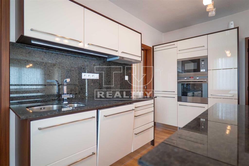 REZERVOVANÉ - HORÚCA PONUKA - Rodinný dom v Trnovom len... - 2