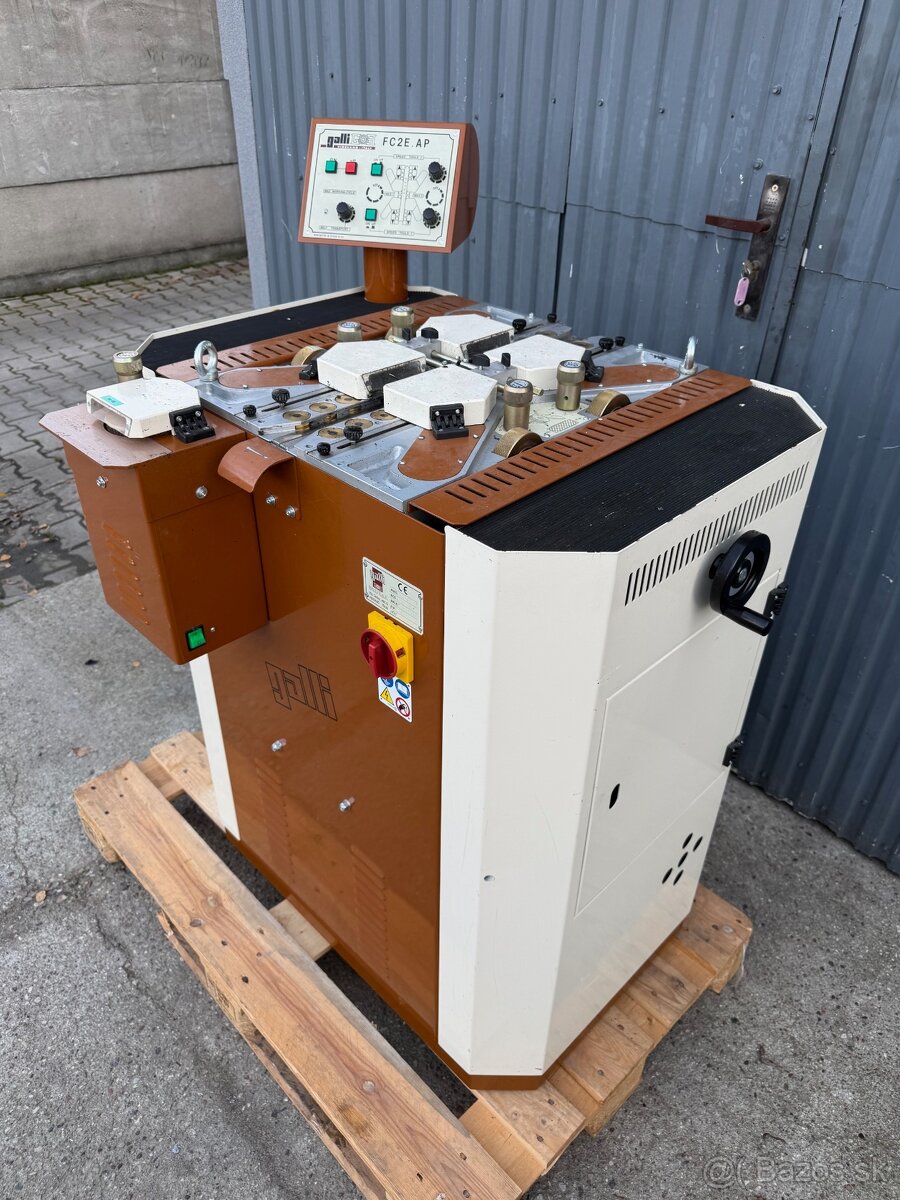 Automatický lešticí stroj na hran kožených řemenů Galli FC2E - 2