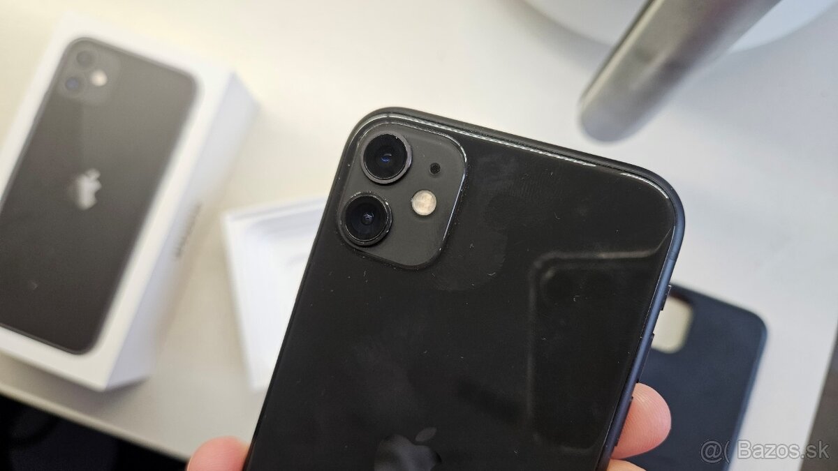 Apple iPhone 11 zachovalý 128GB - 2