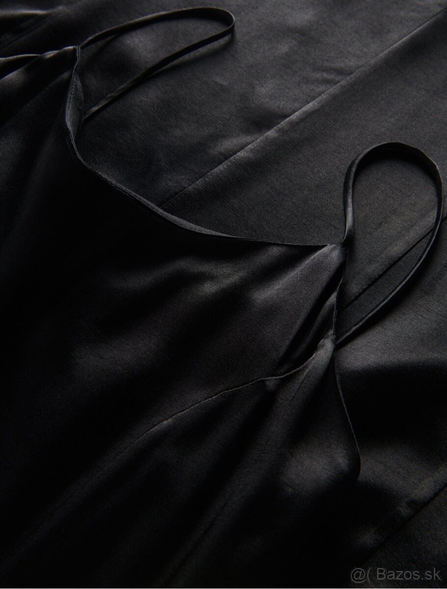 Čierne saténové šaty - 2