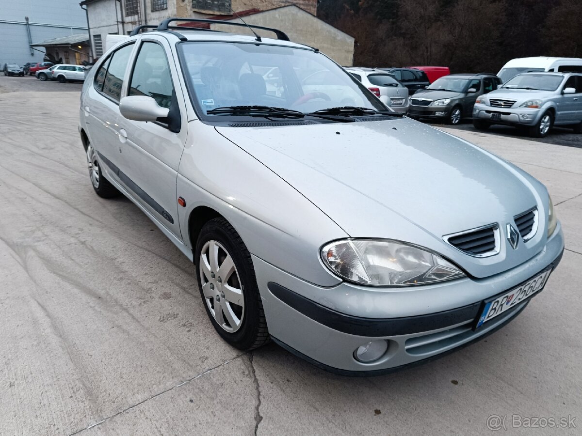 Renault Megane 1,6 16v,r.v.2001,172000 km, manuál - 2