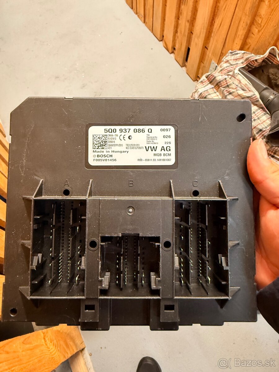 Predám BCM jednotku 5Q0 937 086 Q - 2